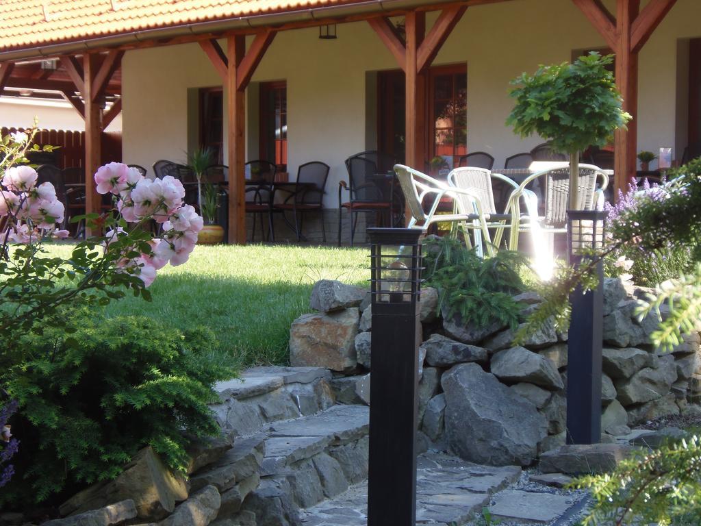 Penzion Rozmaryn Vsetin Exterior photo